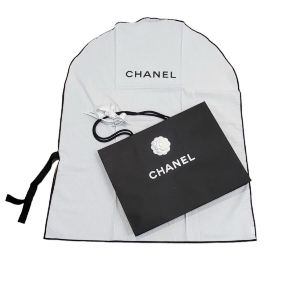 ❤️NEW Chanel White Garment Bag Black & shopping bag paper /ribbon / camellia Set
